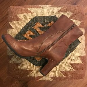 NEW. Brown Leather Booties Size 10M
